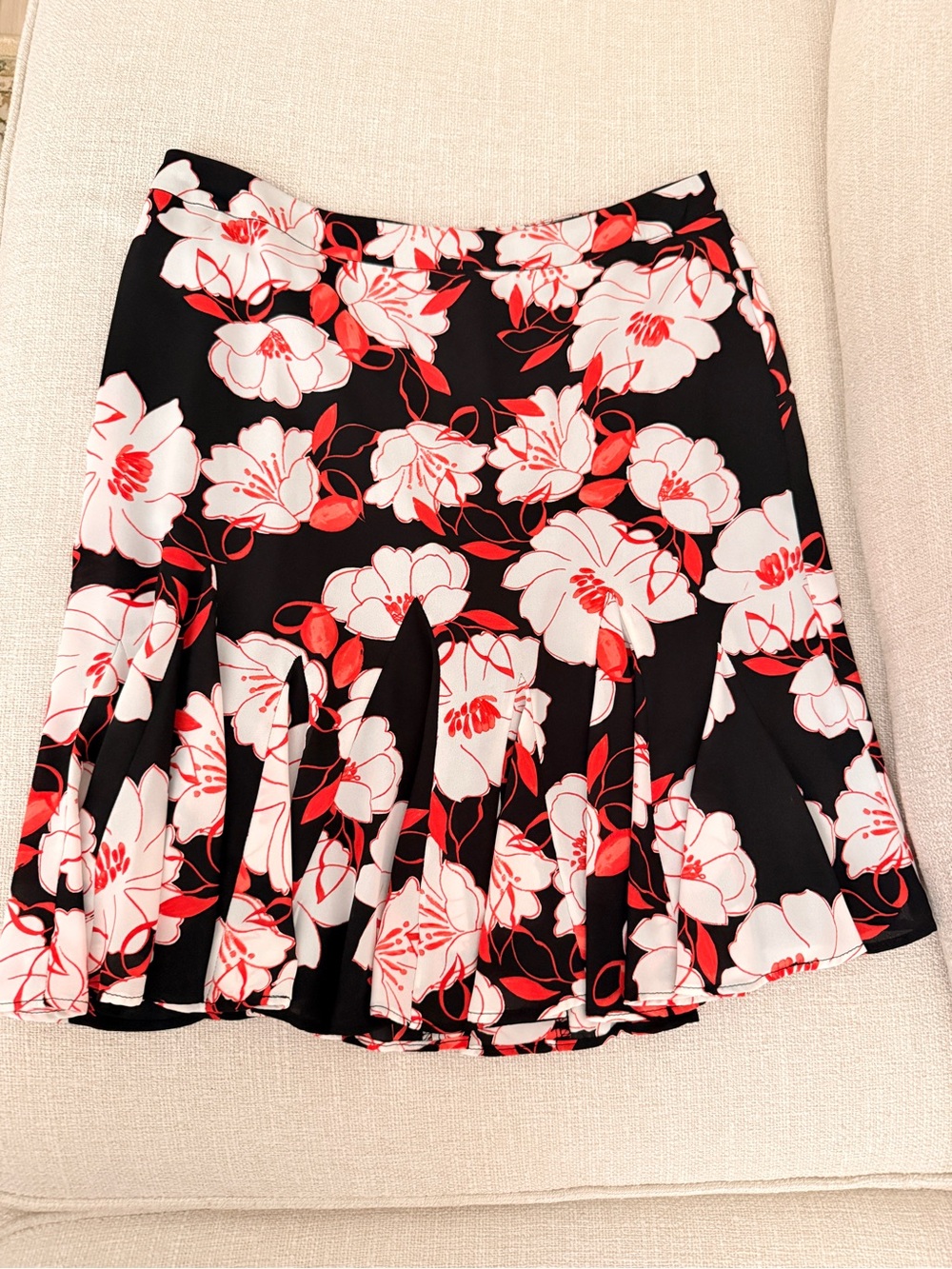 Karl Lagerfeld Black Floral Flounce Skirt with Red & White Print